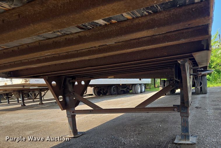 image for item EF1785 2005 Utility Trailers VS2DC dry van trailer