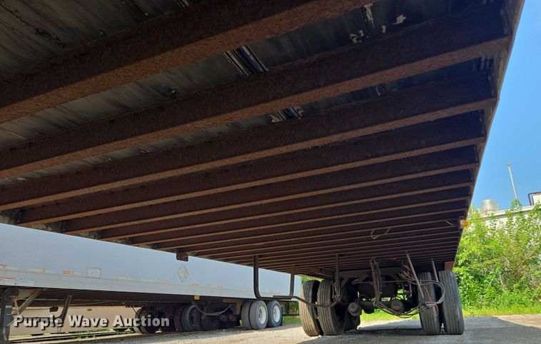 image for item EF1785 2005 Utility Trailers VS2DC dry van trailer