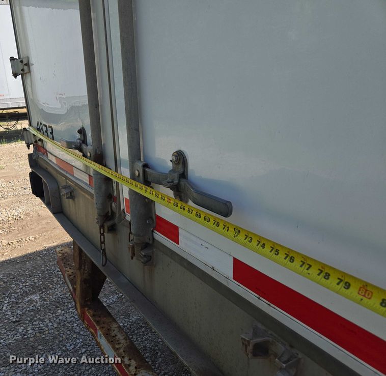 image for item EF1785 2005 Utility Trailers VS2DC dry van trailer