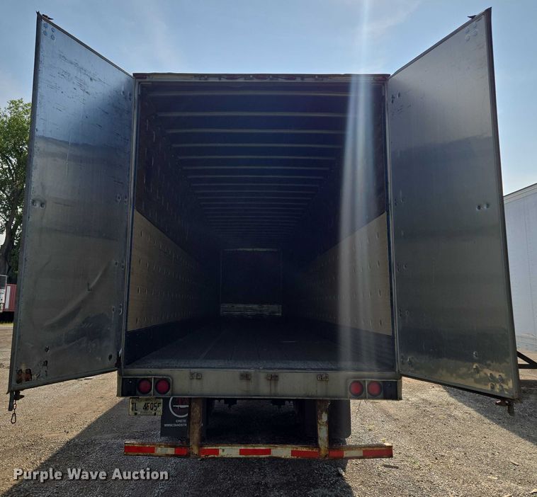 image for item EF1785 2005 Utility Trailers VS2DC dry van trailer