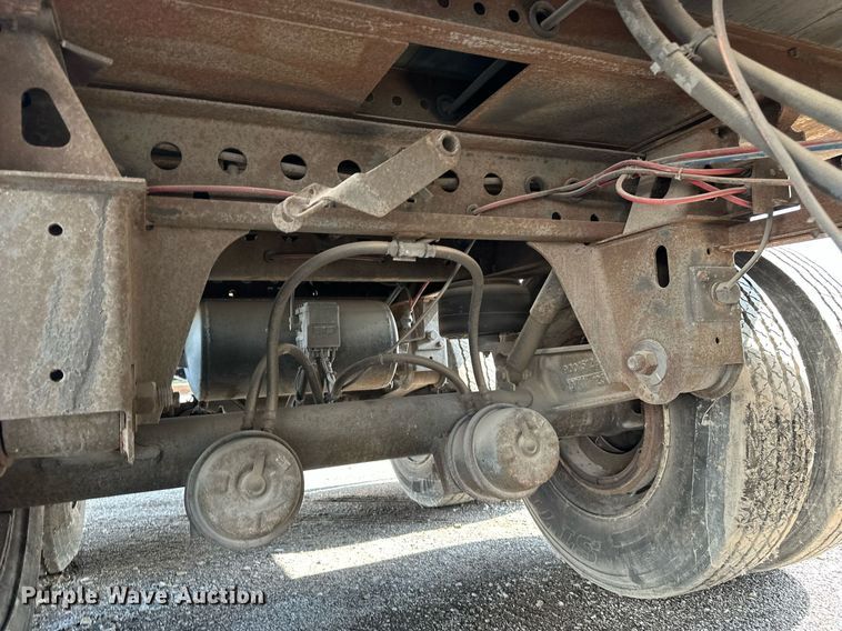 image for item EF1786 2012 Dorsey dry van trailer