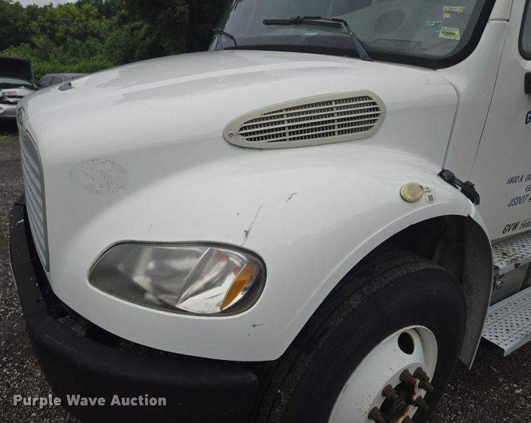 image for item EF1788 2009 Freightliner Business Class M2 box truck