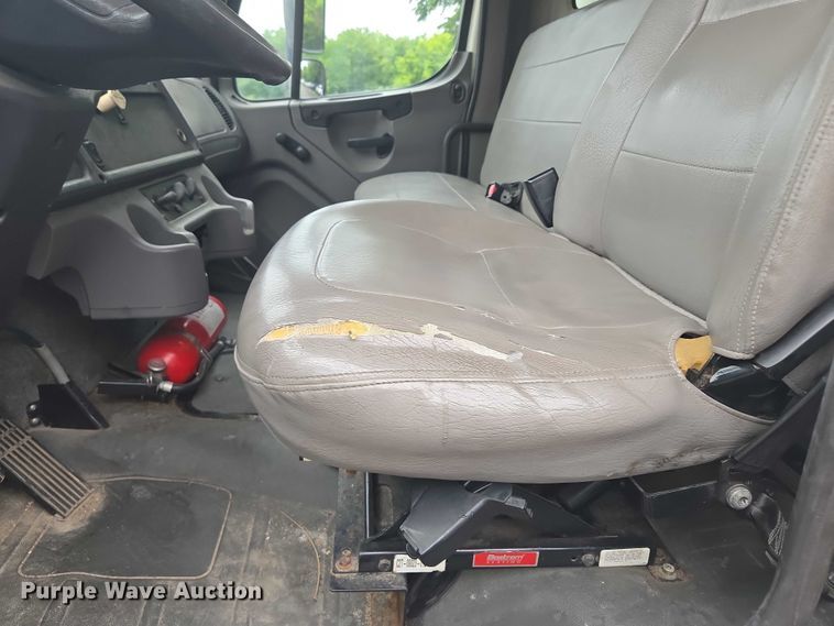 image for item EF1788 2009 Freightliner Business Class M2 box truck