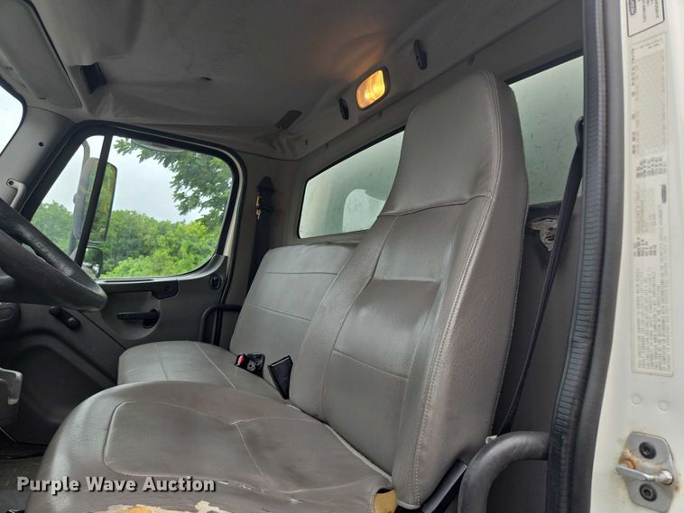 image for item EF1788 2009 Freightliner Business Class M2 box truck