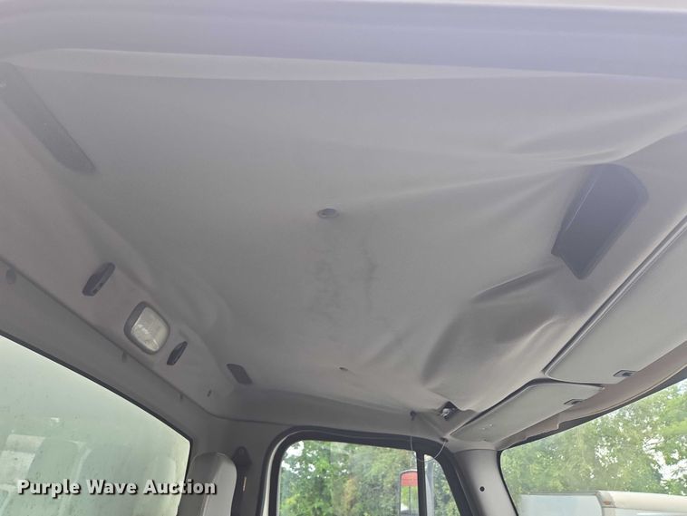 image for item EF1788 2009 Freightliner Business Class M2 box truck