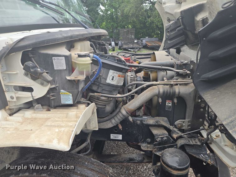 image for item EF1788 2009 Freightliner Business Class M2 box truck