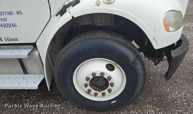 image for item EF1788 2009 Freightliner Business Class M2 box truck