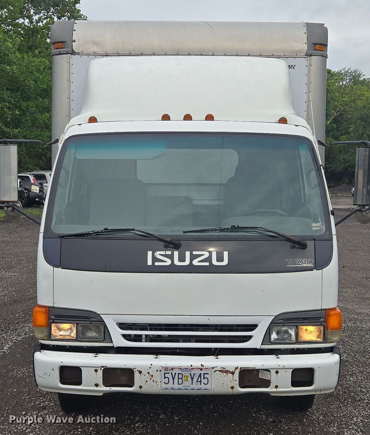 image for item EF1790 2002 Isuzu NPR box truck