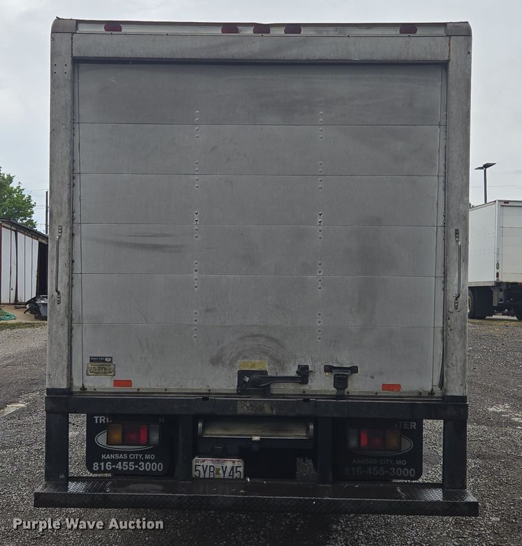 image for item EF1790 2002 Isuzu NPR box truck