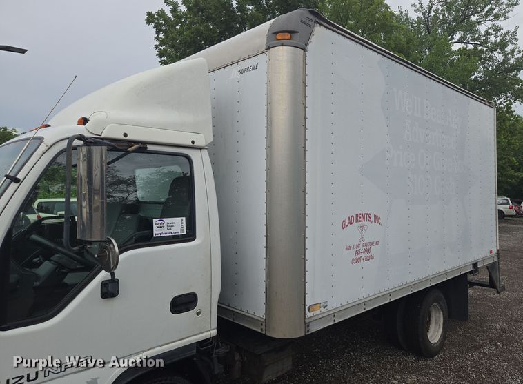 image for item EF1790 2002 Isuzu NPR box truck