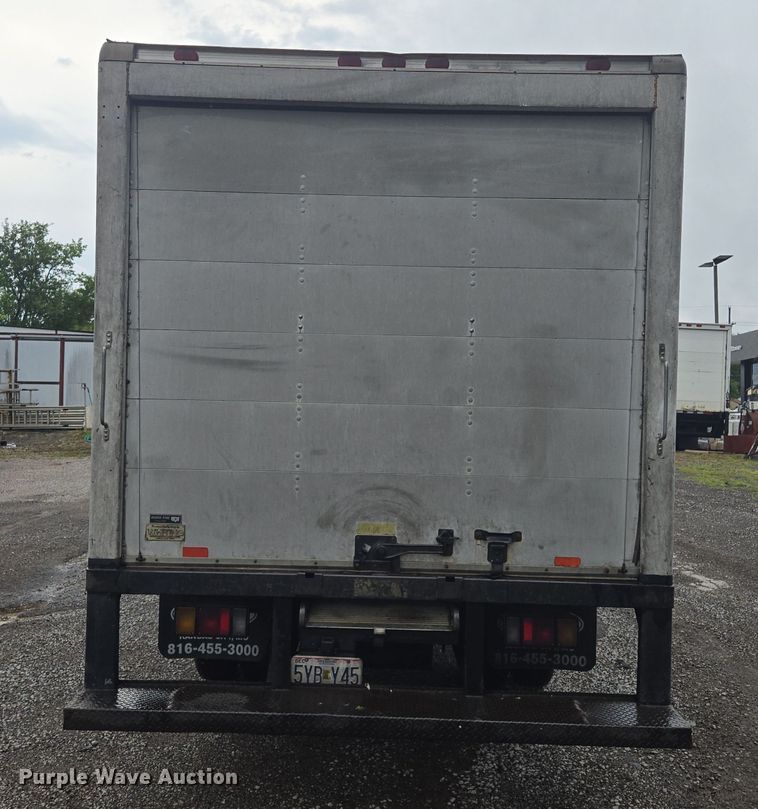 image for item EF1790 2002 Isuzu NPR box truck