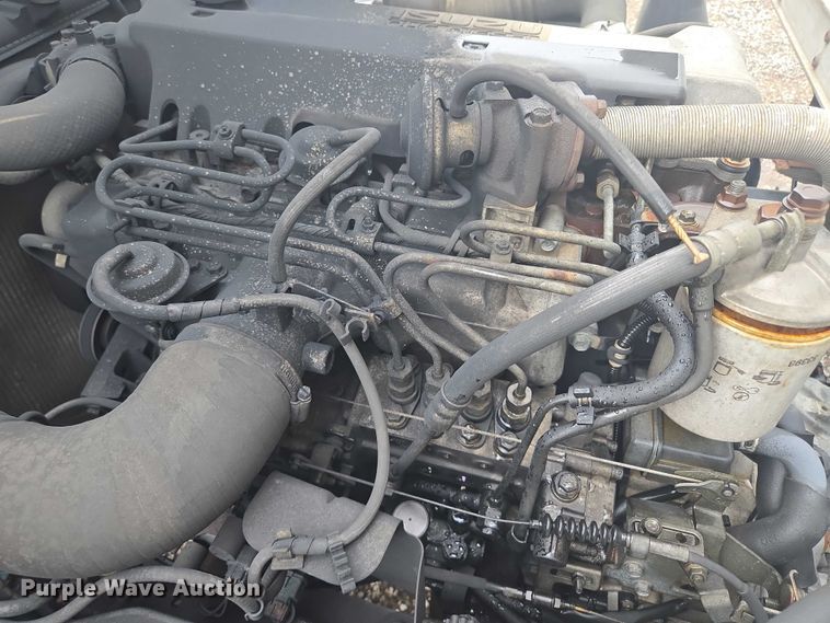 image for item EF1790 2002 Isuzu NPR box truck