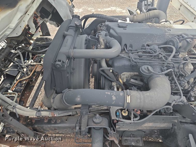 image for item EF1790 2002 Isuzu NPR box truck