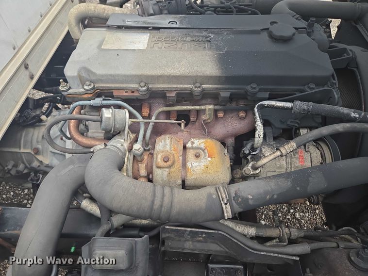 image for item EF1790 2002 Isuzu NPR box truck