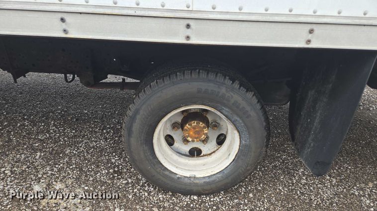 image for item EF1790 2002 Isuzu NPR box truck