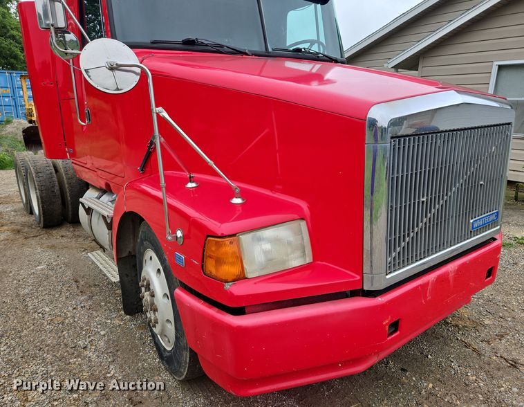 image for item EF1795 1988 WhiteGMC WIA Areo semi truck