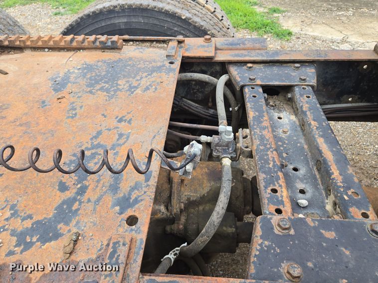 image for item EF1795 1988 WhiteGMC WIA Areo semi truck