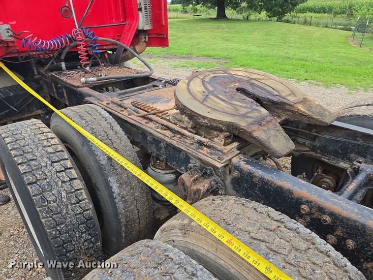 image for item EF1795 1988 WhiteGMC WIA Areo semi truck