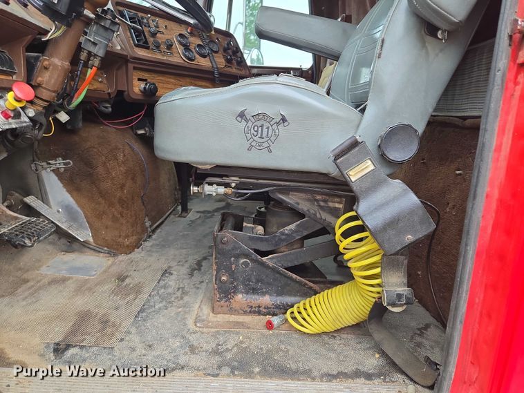 image for item EF1795 1988 WhiteGMC WIA Areo semi truck