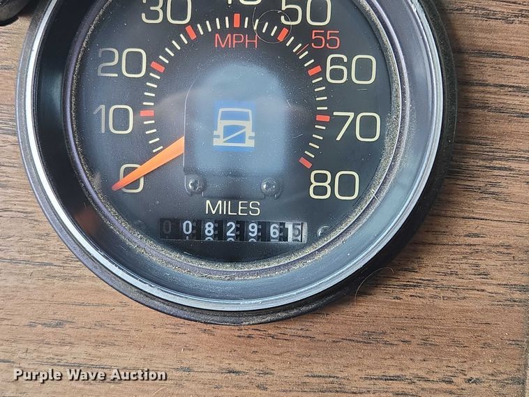 image for item EF1795 1988 WhiteGMC WIA Areo semi truck