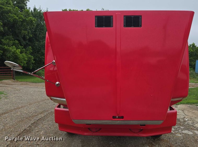 image for item EF1795 1988 WhiteGMC WIA Areo semi truck