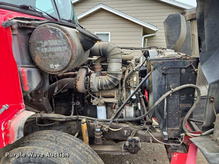 image for item EF1795 1988 WhiteGMC WIA Areo semi truck