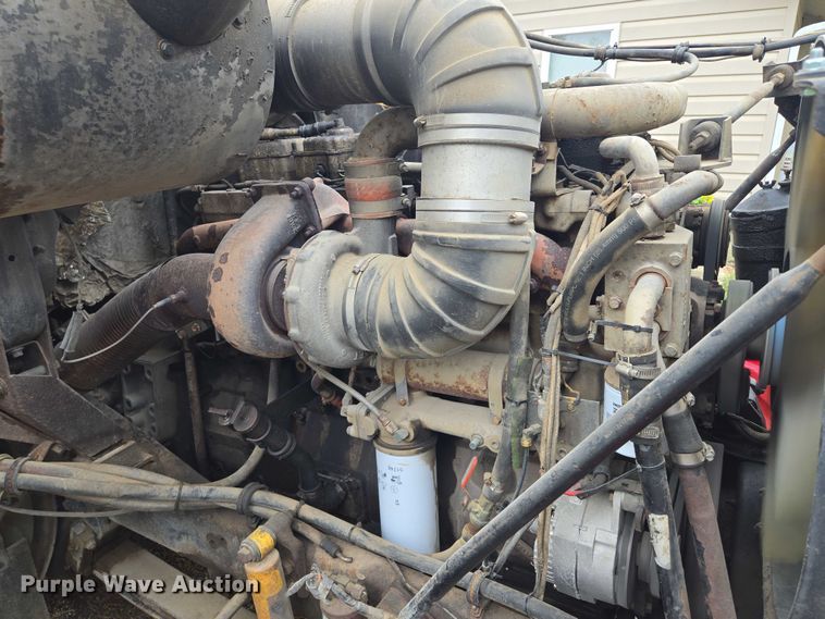 image for item EF1795 1988 WhiteGMC WIA Areo semi truck