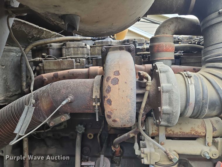 image for item EF1795 1988 WhiteGMC WIA Areo semi truck