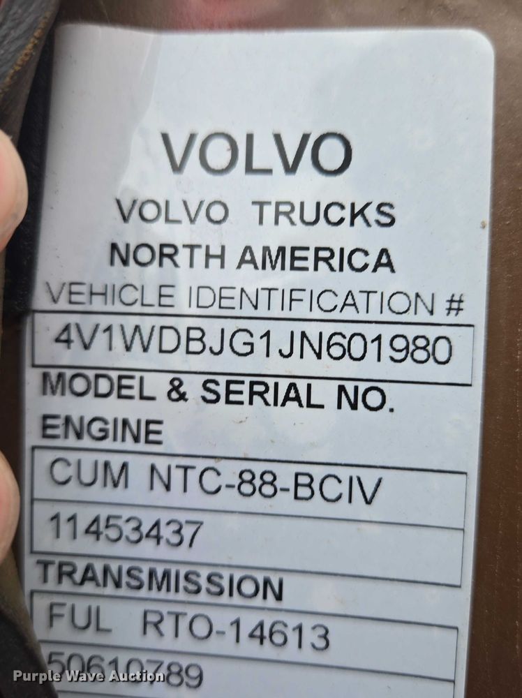 image for item EF1795 1988 WhiteGMC WIA Areo semi truck