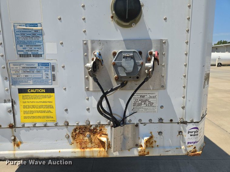 image for item EF1852 2006 Stroughton AVW-535T-S-C-AR dry van trailer