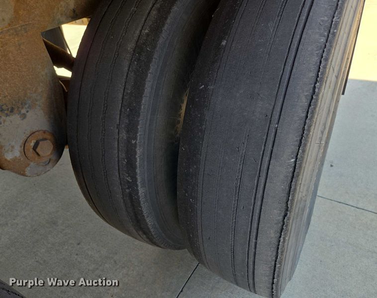 image for item EF1852 2006 Stroughton AVW-535T-S-C-AR dry van trailer