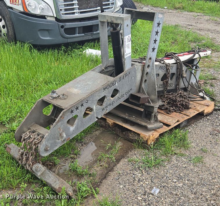 image for item EF1858 Pro- Tote 8 Elite Wrecker boom