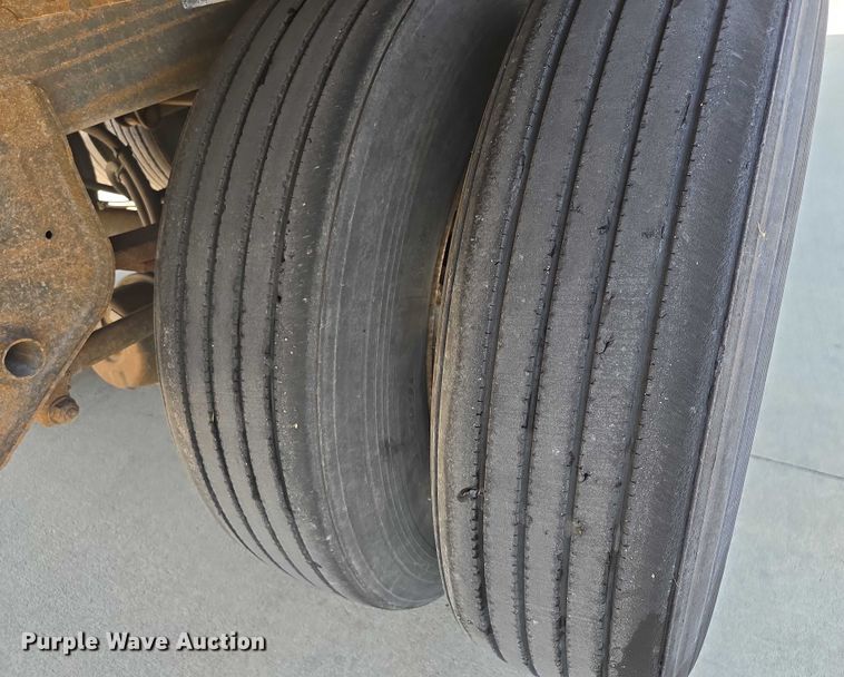 image for item EF1905 2012 Dorsey dry van trailer