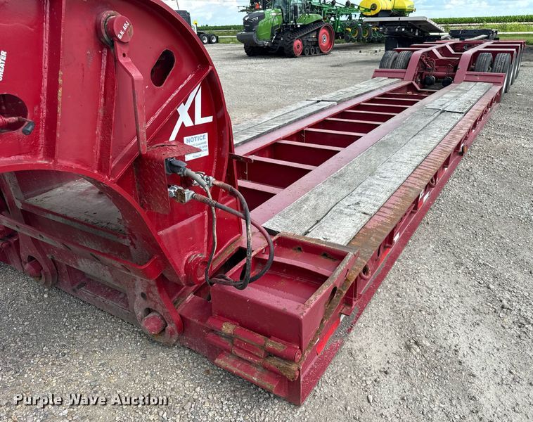 image for item EF2105 2006 XL Specialized XL 110 CHDG lowboy equipment trailer