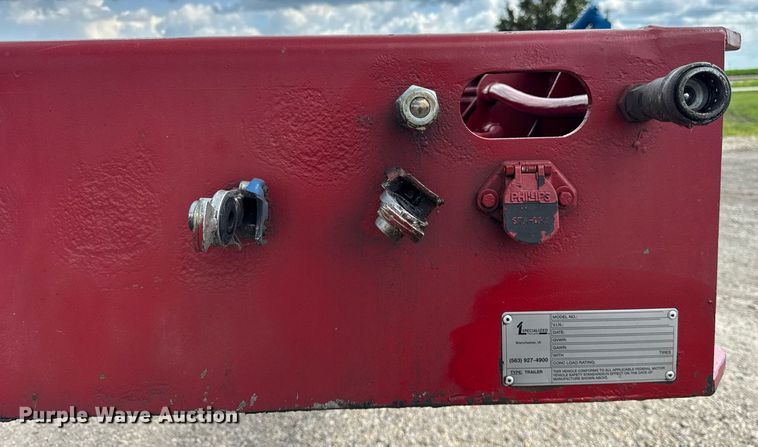 image for item EF2105 2006 XL Specialized XL 110 CHDG lowboy equipment trailer