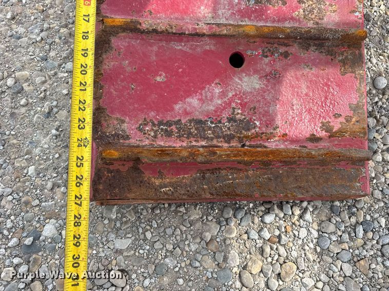 image for item EF2105 2006 XL Specialized XL 110 CHDG lowboy equipment trailer