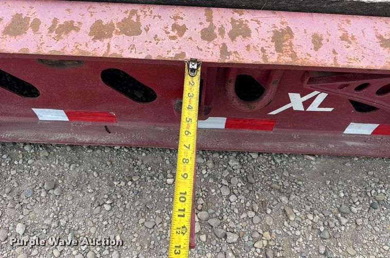 image for item EF2105 2006 XL Specialized XL 110 CHDG lowboy equipment trailer