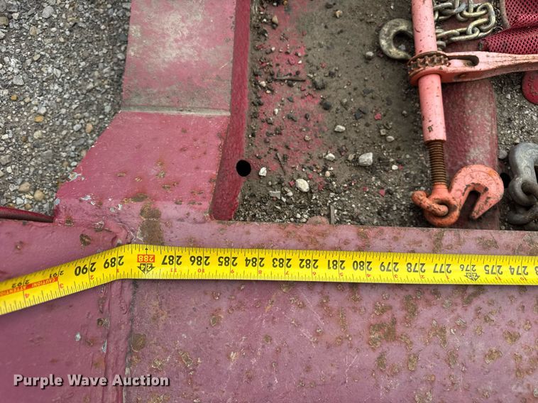 image for item EF2105 2006 XL Specialized XL 110 CHDG lowboy equipment trailer