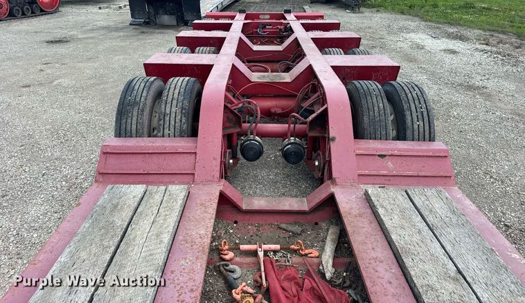 image for item EF2105 2006 XL Specialized XL 110 CHDG lowboy equipment trailer