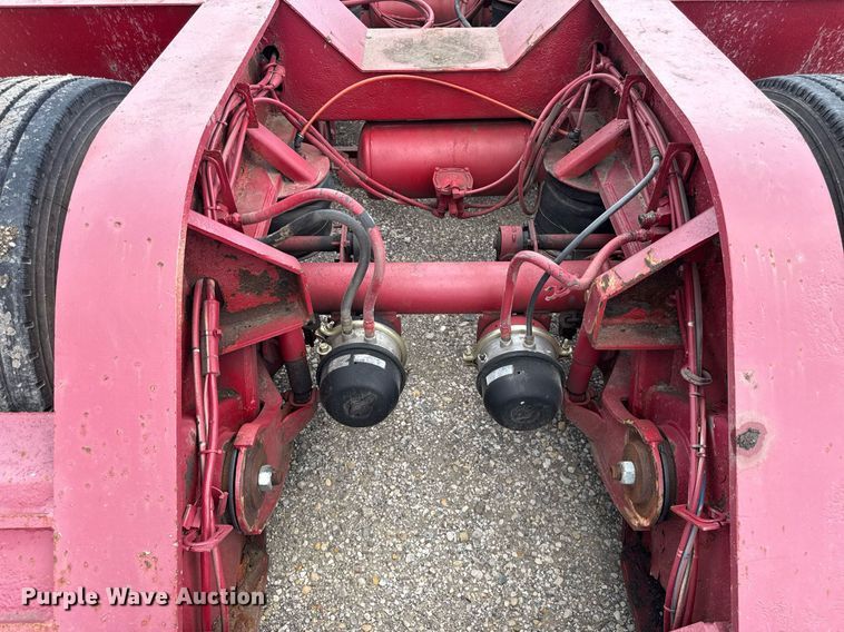 image for item EF2105 2006 XL Specialized XL 110 CHDG lowboy equipment trailer