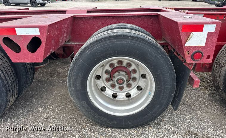 image for item EF2105 2006 XL Specialized XL 110 CHDG lowboy equipment trailer