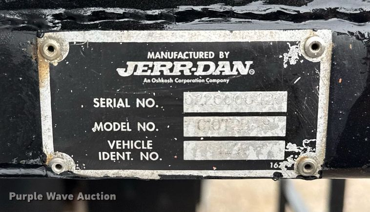 image for item EG5787 2011 Peterbilt 348 tow truck