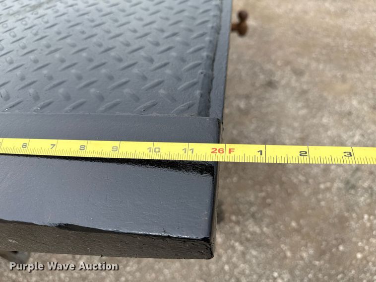 image for item EG5787 2011 Peterbilt 348 tow truck