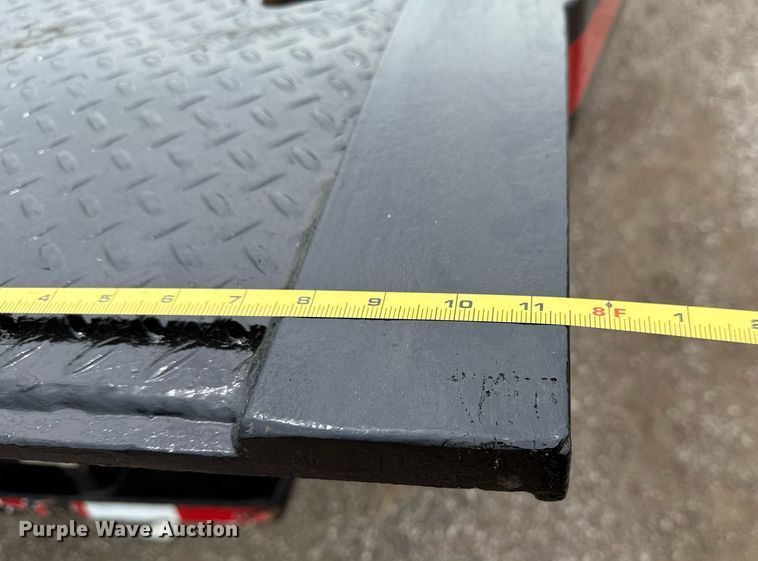 image for item EG5787 2011 Peterbilt 348 tow truck