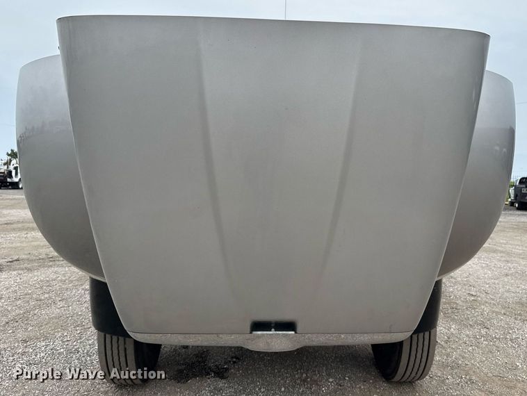 image for item EG5787 2011 Peterbilt 348 tow truck