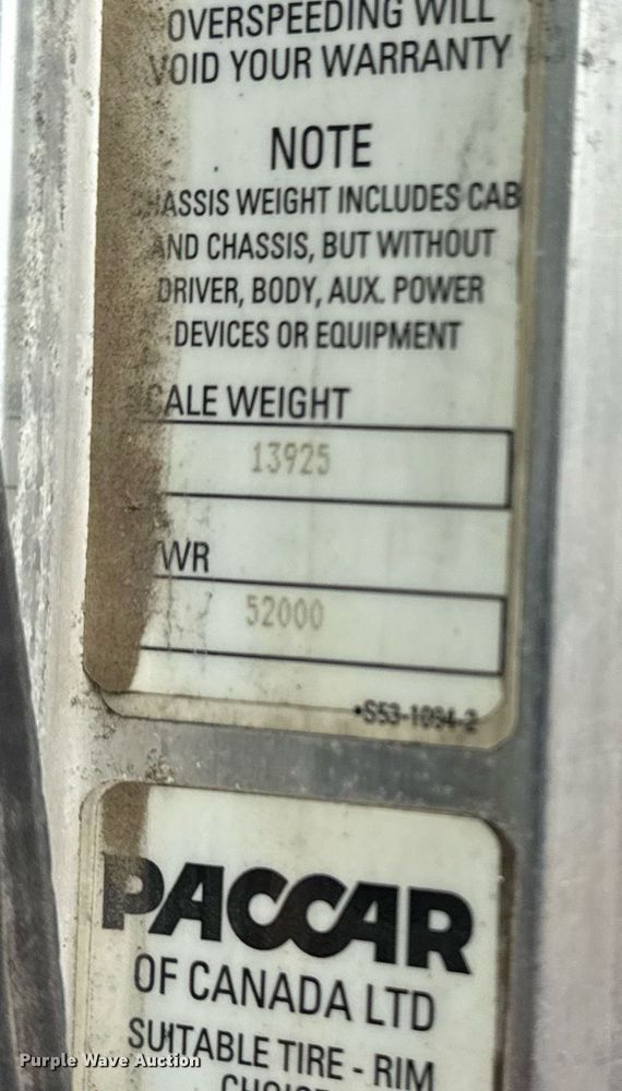 image for item EG5787 2011 Peterbilt 348 tow truck