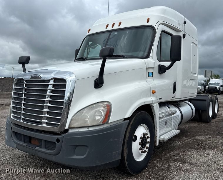 CAMIóN CAMAROTE 2012 FREIGHTLINER