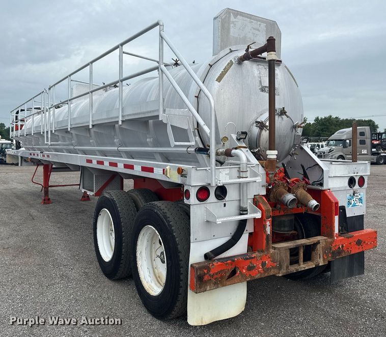 image for item EG6021 2012 Dragon Products LTD. vacuum trailer