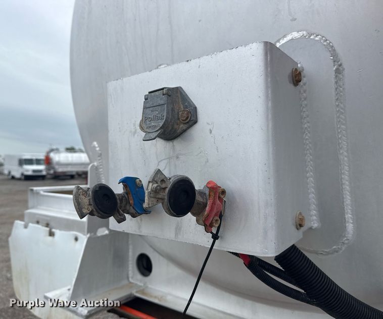 image for item EG6021 2012 Dragon Products LTD. vacuum trailer