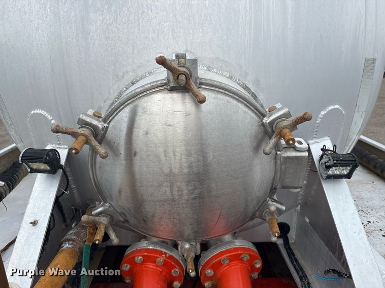 image for item EG6021 2012 Dragon Products LTD. vacuum trailer